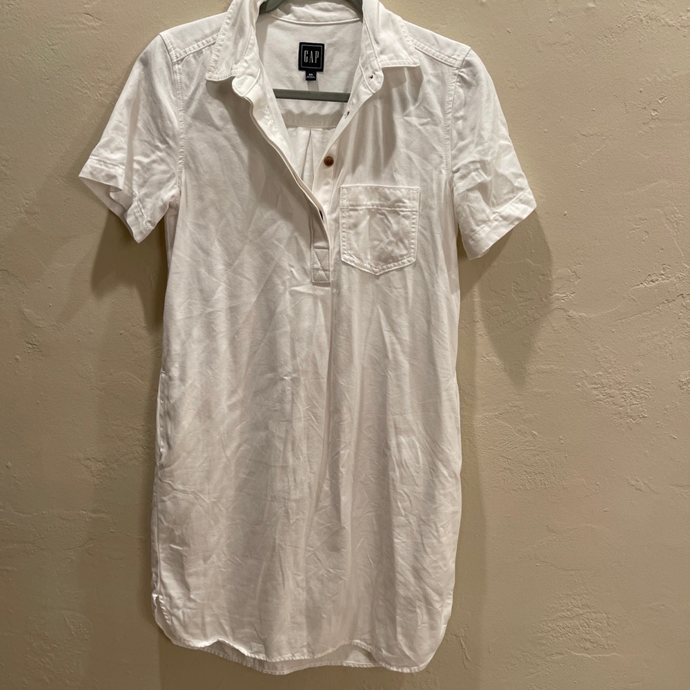 Gap XS dress - sorry I didn’t steam or iron
